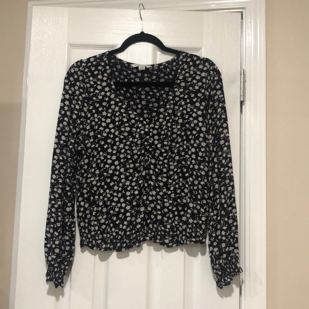 AMERICAN EAGLE Black and Tan Top Size M